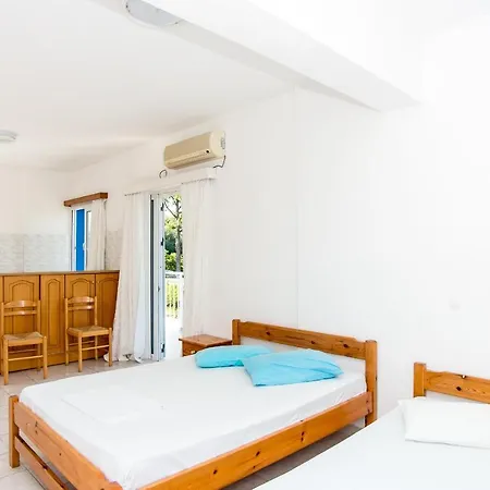 Blue White - Kefallonia Poolside Retreats 스파르티아