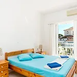 아파트호텔 Blue White - Kefallonia Poolside Retreats 3*