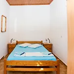 아파트호텔 Blue White - Kefallonia Poolside Retreats 3*