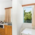 Blue White - Kefallonia Poolside Retreats 아파트호텔 3*