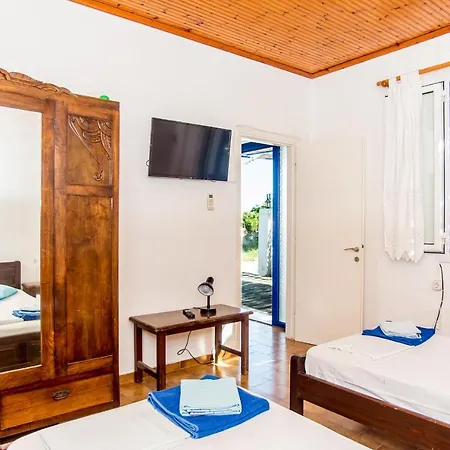 Blue White - Kefallonia Poolside Retreats Apartmanhotel Szpartiá