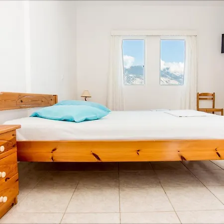 Blue White - Kefallonia Poolside Retreats Apartmanhotel 3*