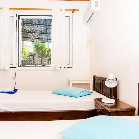 Blue White - Kefallonia Poolside Retreats Apartmanhotel 3*