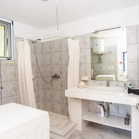 Apartmanhotel Blue White - Kefallonia Poolside Retreats Szpartiá
