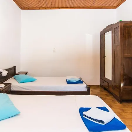 Apartmanhotel Blue White - Kefallonia Poolside Retreats