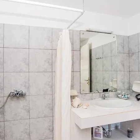 Aparthotel Blue White - Kefallonia Poolside Retreats 3*