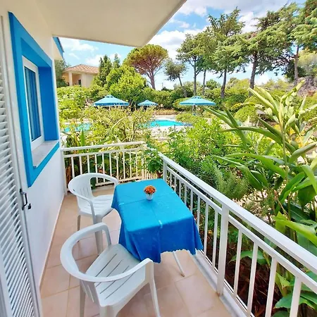Apartmanhotel Blue White - Kefallonia Poolside Retreats Szpartiá