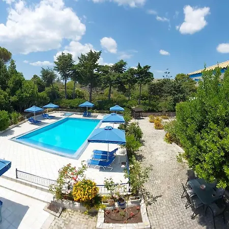 Blue White - Kefallonia Poolside Retreats سبارتيا