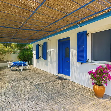 Blue White - Kefallonia Poolside Retreats 4*