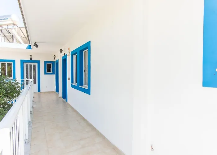 Blue White - Kefallonia Poolside Retreats شقة فندقية