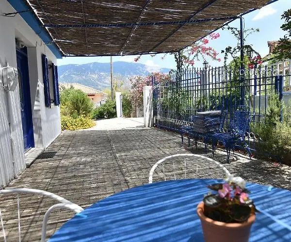 Blue White - Kefallonia Poolside Retreats سبارتيا