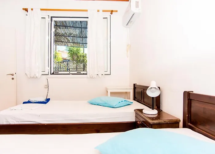 Blue White - Kefallonia Poolside Retreats شقة فندقية 3*