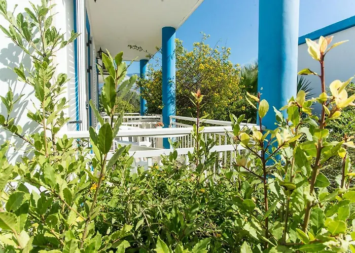 Blue White - Kefallonia Poolside Retreats 3*