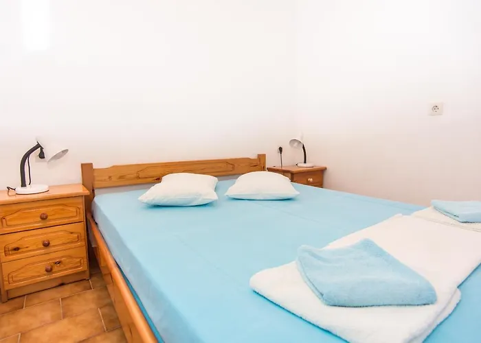 Blue White - Kefallonia Poolside Retreats شقة فندقية 3*