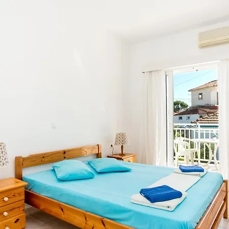 Aparthotel Blue White Apartments - Kefallonia Poolside Retreats 3*