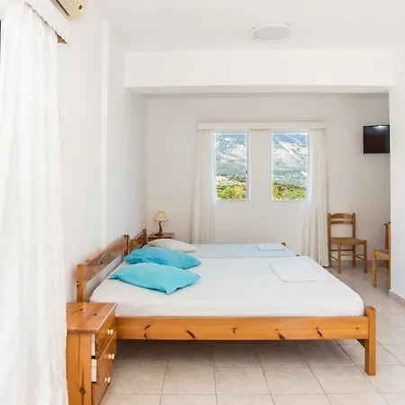 Blue White - Kefallonia Poolside Retreats Spartia (Kefalonia)