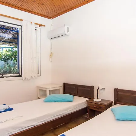Aparthotel Blue White Apartments - Kefallonia Poolside Retreats